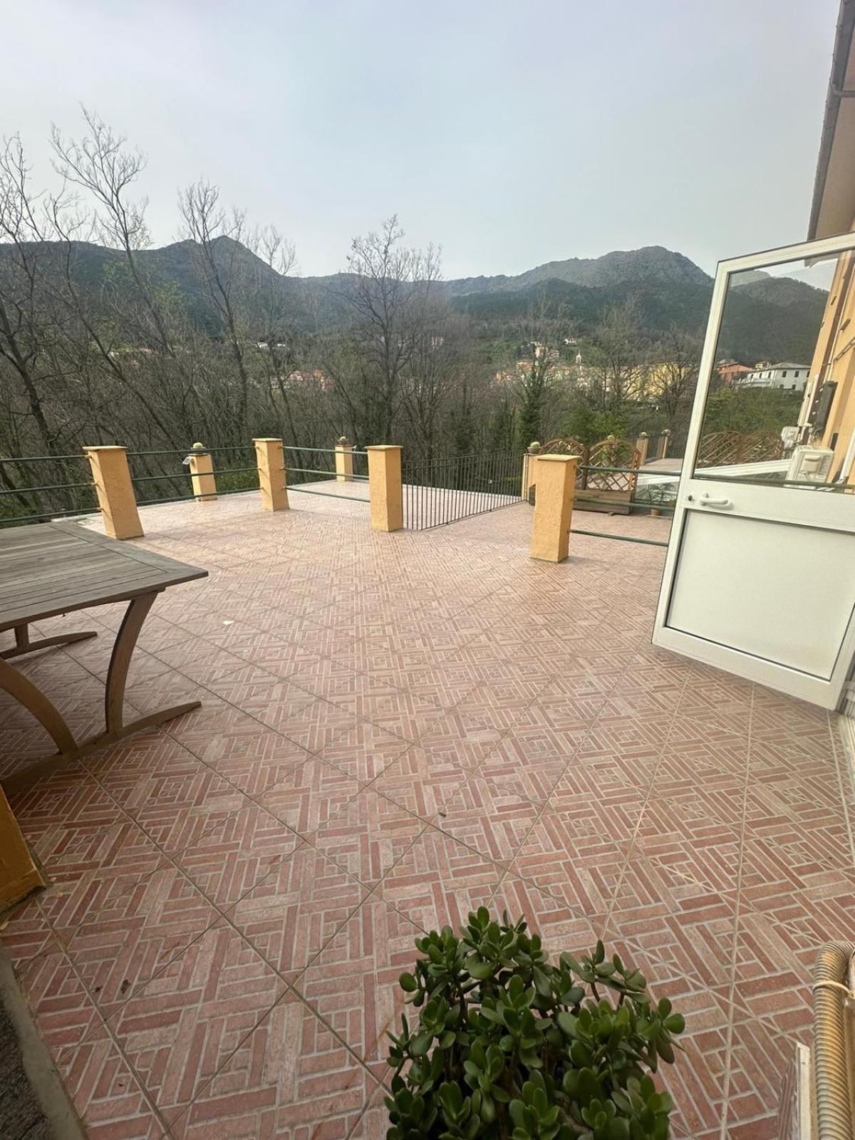 Hotel La Pineta Cogoleto Bagian luar foto