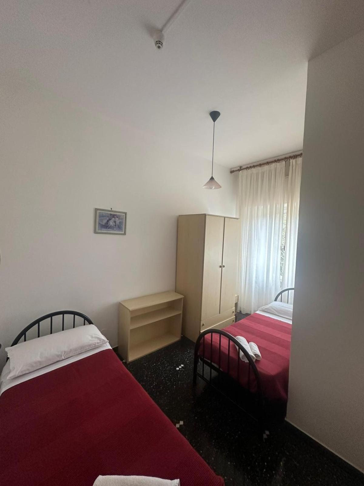Hotel La Pineta Cogoleto Bagian luar foto