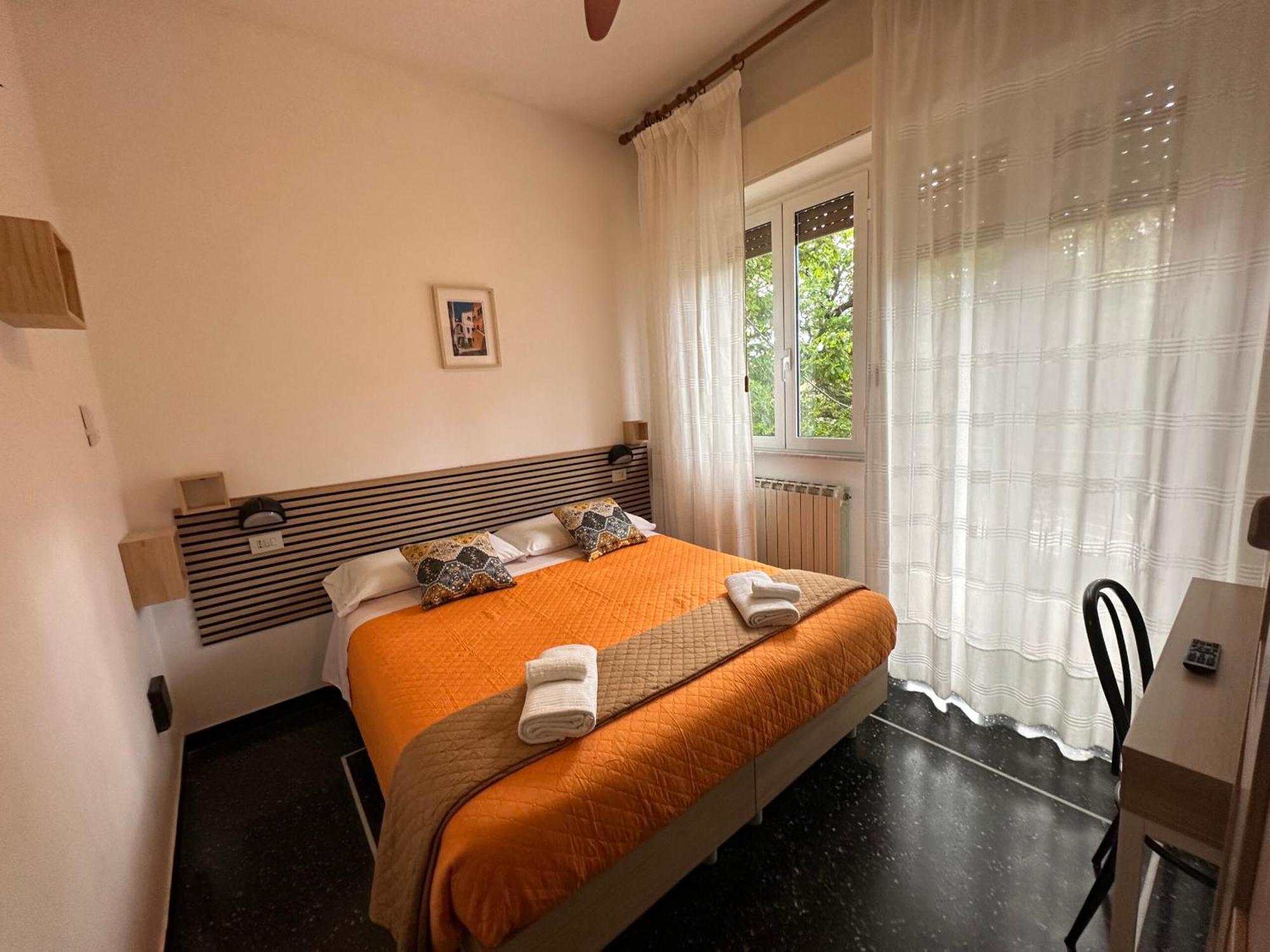 Hotel La Pineta Cogoleto Bagian luar foto