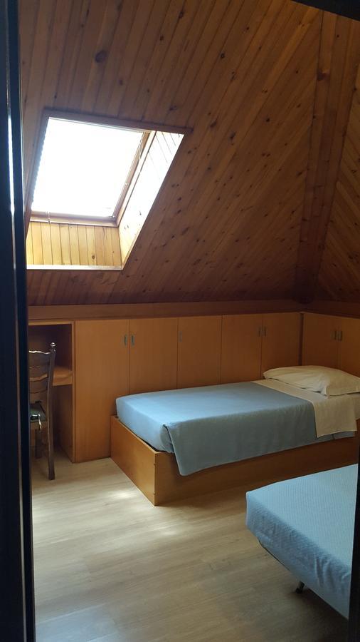 Hotel La Pineta Cogoleto Bagian luar foto